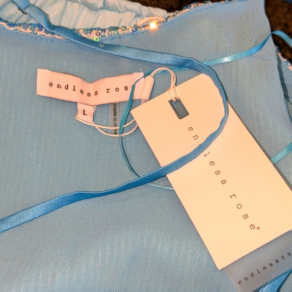 Sequin fabric Tank top and Shorts Set by endless rose - Picture 4 of 17